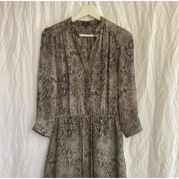 Aritzia Babaton Bennett Snake Print Silk Dress Size XS - Picture 3 of 16